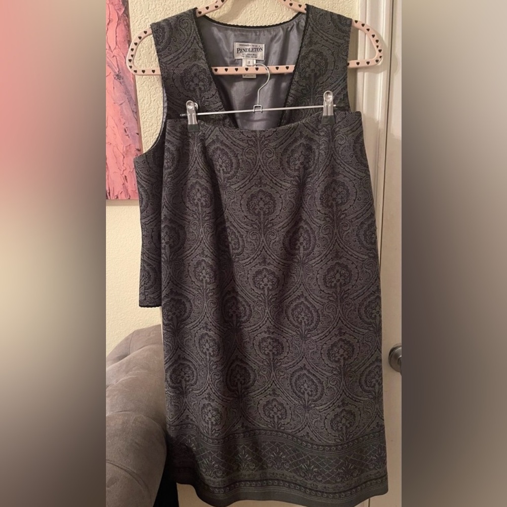 Vintage Pendleton Womens 2 piece suit (vest & skirt) 100 percent virgin wool